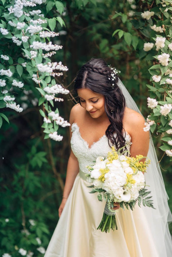 Organic-Tennessee-Wedding-at-The-Lily-Barn-Dixie-Pixel (1 of 20)