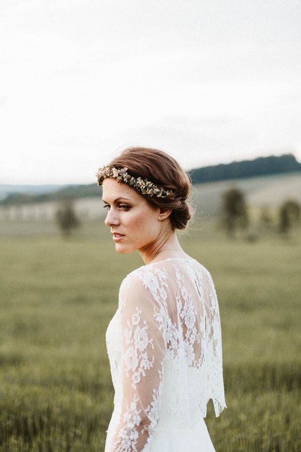 Relaxed-and-Natural-Barn-Wedding-in-Germany-Kevin-Klein--6