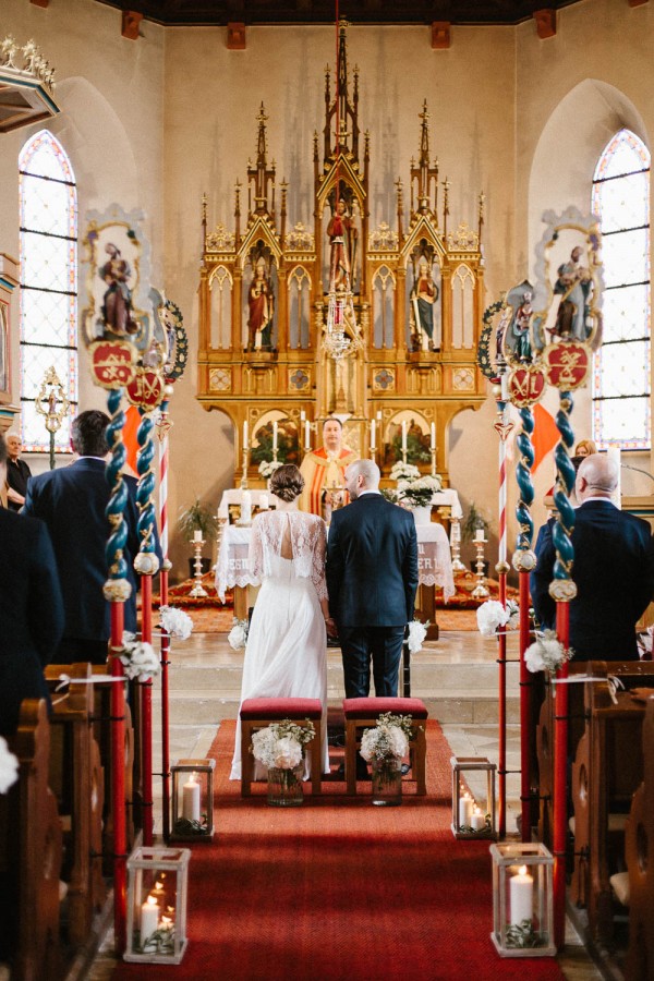 Relaxed-and-Natural-Barn-Wedding-in-Germany-Kevin-Klein-8369