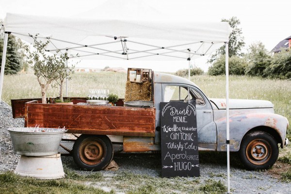 Relaxed-and-Natural-Barn-Wedding-in-Germany-Kevin-Klein-8843