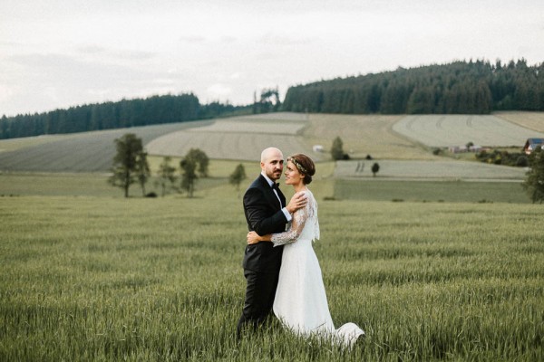 Relaxed-and-Natural-Barn-Wedding-in-Germany-Kevin-Klein-9076