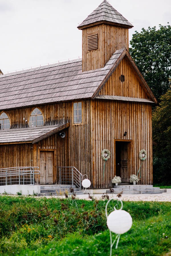 Rustic-Polish-Wedding-at-Palac-Lochow-WhiteSmoke-Studio (2 of 26)