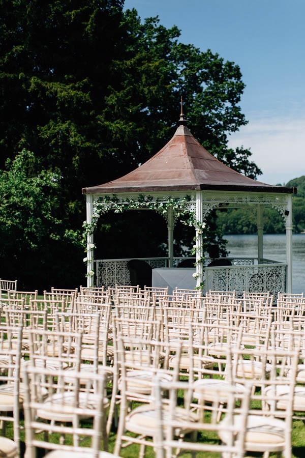 Unconventionally-Chic-Wedding-at-Storrs-Hall-Hotel-Haydn-Rydings-Photography (6 of 28)