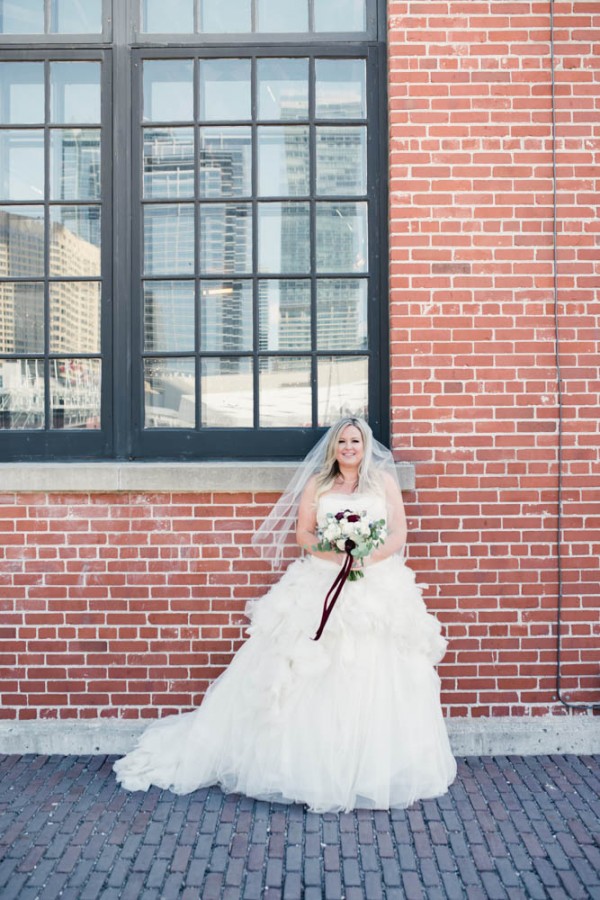 Vintage-Rustic-Wedding-at-Steam-Whistle-Brewery-Love-by-Lynzie-Events (8 of 24)