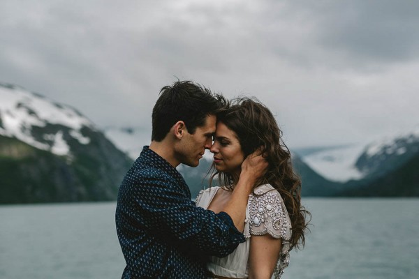 Alaskan-Elopement-Inspiration-at-Portage-Lake-Jess-Hunter-Photography-5861