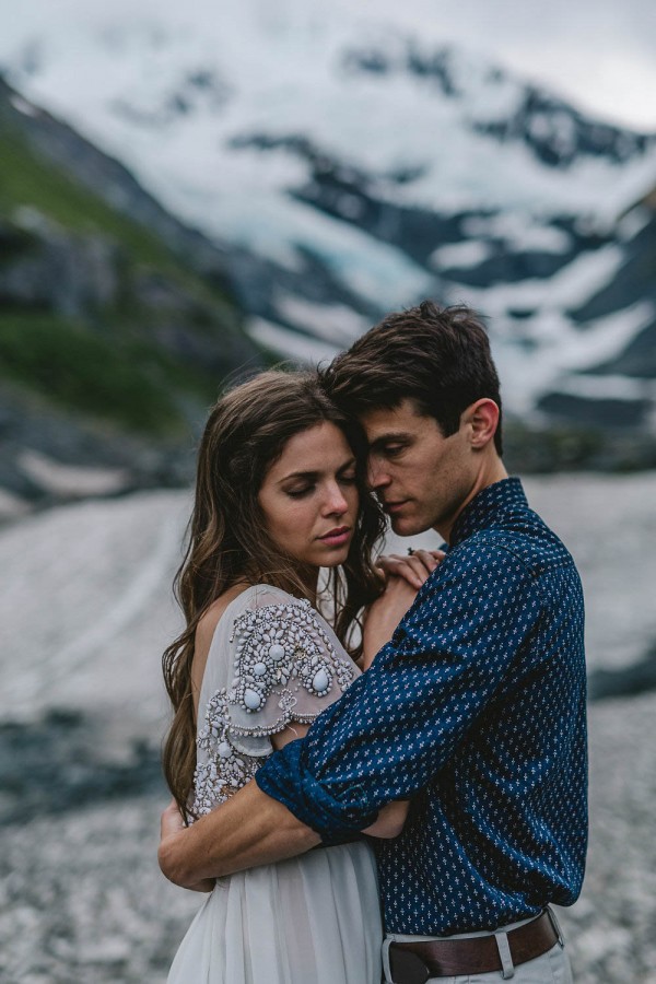 Alaskan-Elopement-Inspiration-at-Portage-Lake-Jess-Hunter-Photography-6256