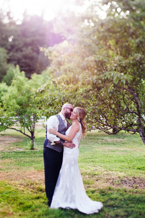 Alternative-Bohemian-Wedding-at-Storybook-Farm-Julia-Kinnunen-Photography-7355