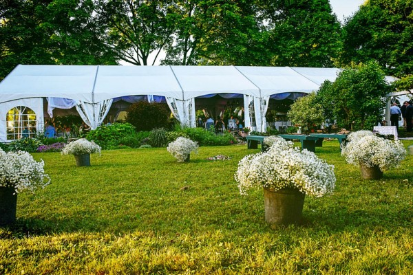 Canadian-Garden-Wedding-at-Home-Avant-Garde-Studio-048