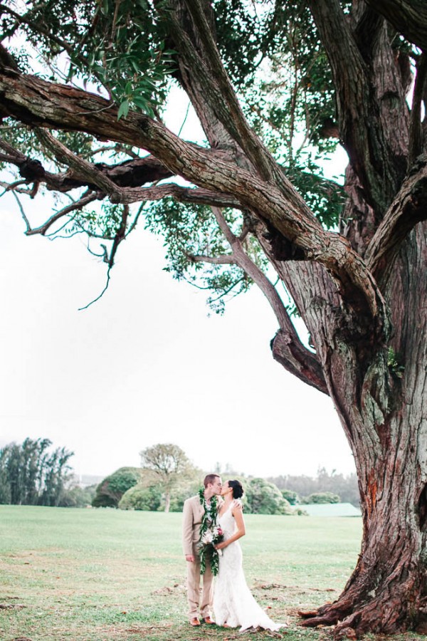 Chic Hawaiian Wedding At Sunset Ranch Junebug Weddings