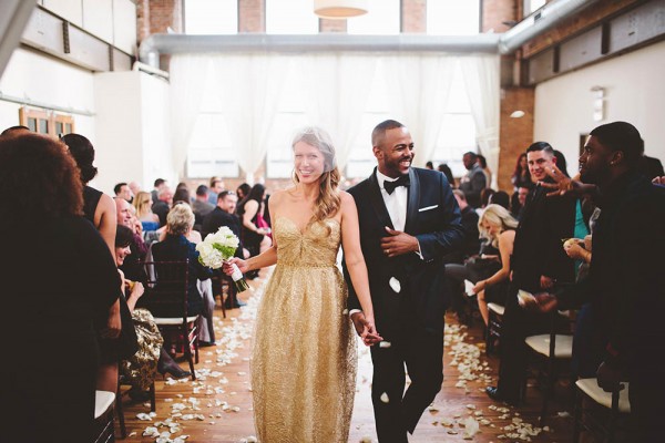 Chic-Urban-Chicago-Wedding-at-City-View-Loft (16 of 39)