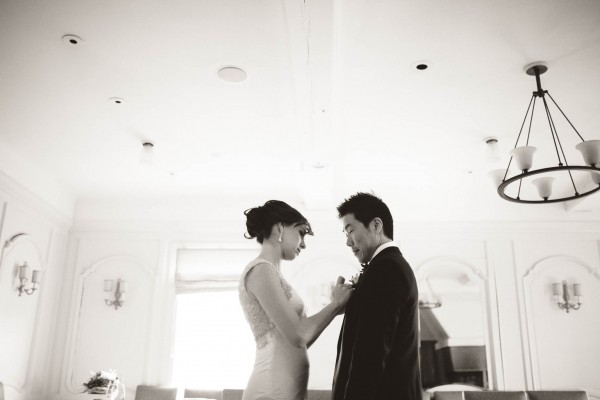 Elegant-Toronto-Wedding-at-Auberge-du-Pommier-Ash-Nayler-76