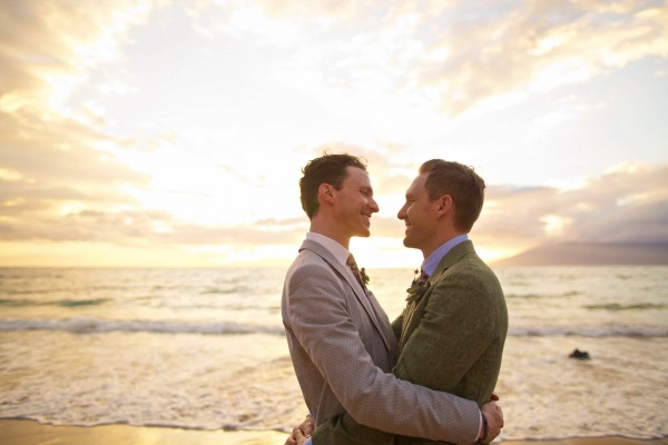 Family-Style-Wedding-on-the-Beach-at-Andaz-Maui-Anna-Kim-Photography-417