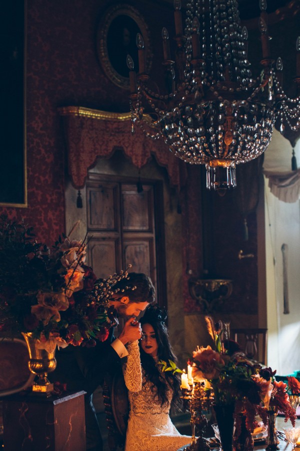 Italian Gothic Wedding Inspiration at Villa Di Maiano