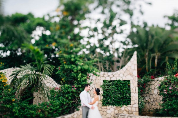 Jamaican-Destination-Wedding-at-Rockhouse-Hotel-Heart-and-Sparrow-Photography-58
