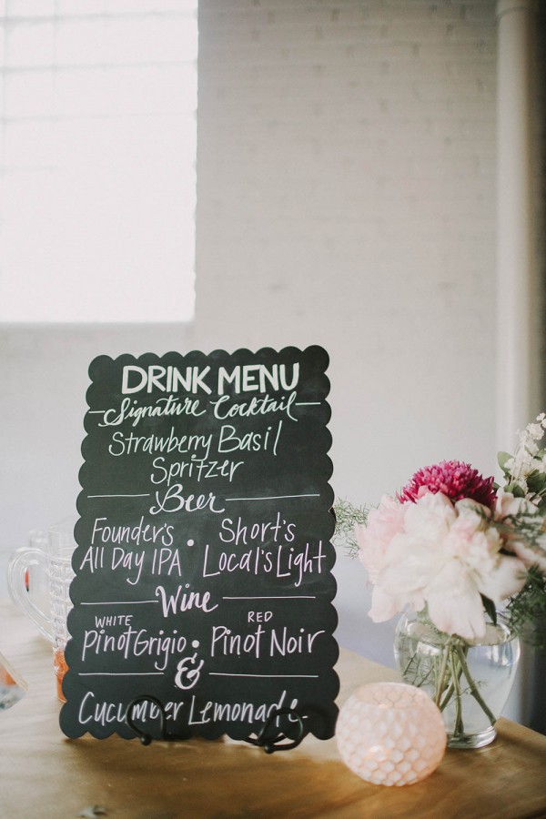 Modern-Organic-Wedding-at-Ann-Arbor-Distilling-Co-Justine-Montigny-089