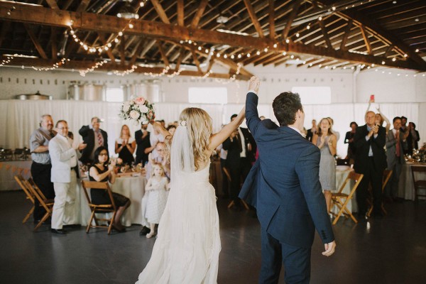 Modern-Organic-Wedding-at-Ann-Arbor-Distilling-Co-Justine-Montigny-090