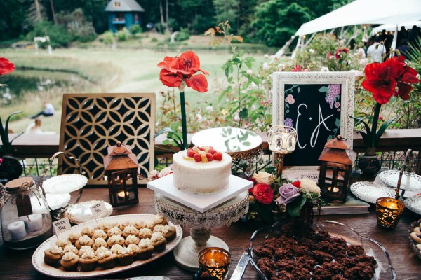 Multicultural-Inspired-Wedding-at-The-Captain-Whidbey-Inn-Julia-Kinnunen-Photography-0953