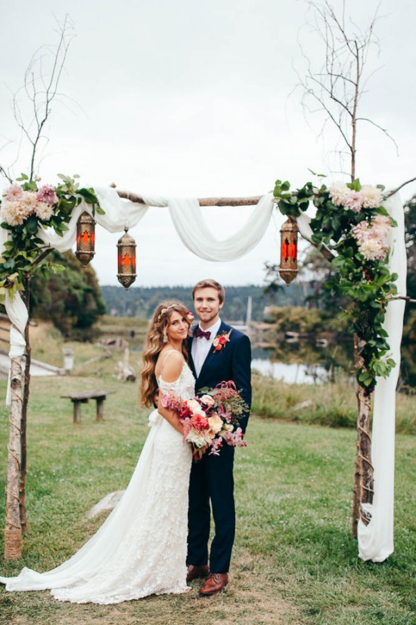 Multicultural-Inspired-Wedding-at-The-Captain-Whidbey-Inn-Julia-Kinnunen-Photography-2-6