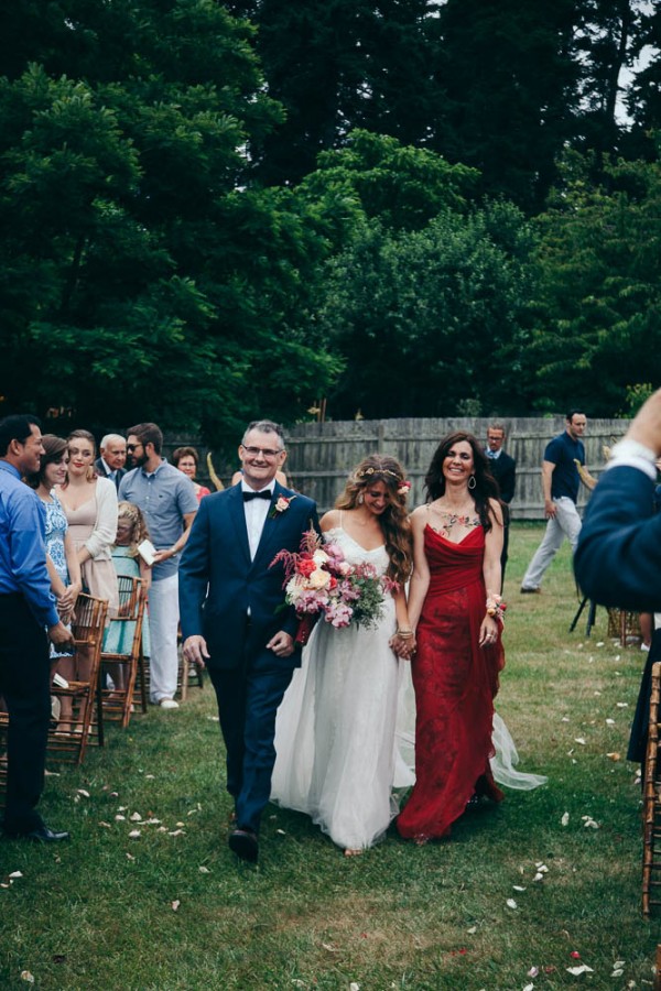 Multicultural-Inspired-Wedding-at-The-Captain-Whidbey-Inn-Julia-Kinnunen-Photography-2-8