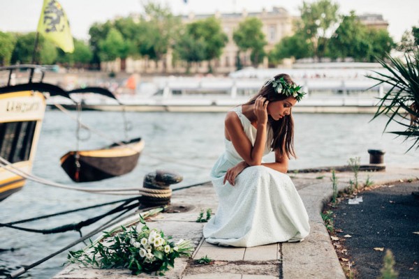 Parisian-Elopement-Inspiration-on-the-Seine-River-Pierre-Atelier-Paris-042