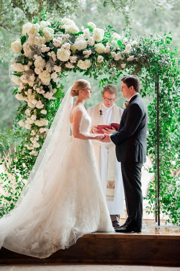 Traditional-Austin-Wedding-at-the-University-of-Texas-Golf-Club-Jennifer-Lindberg-Weddings-003