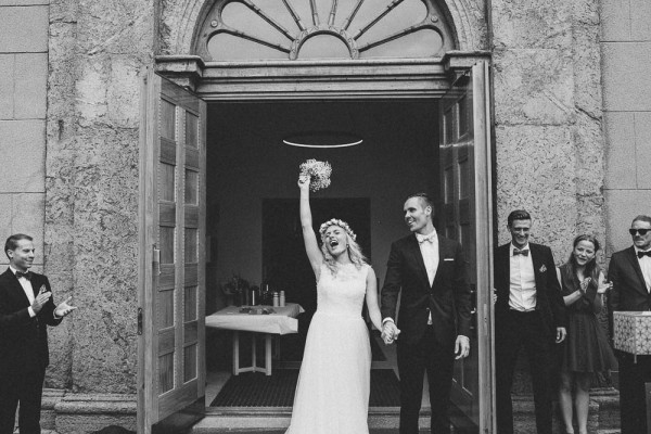 Whimsical-Swedish-Barn-Wedding-Agnes-Stenlund-Photography-034