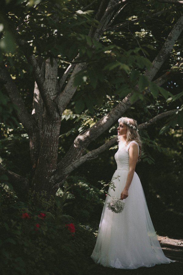 Whimsical-Swedish-Barn-Wedding-Agnes-Stenlund-Photography-047