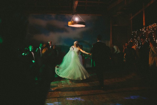 Whimsical-Swedish-Barn-Wedding-Agnes-Stenlund-Photography-090