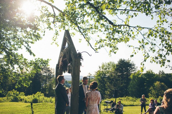 Casually-Romantic-Vermont-Wedding-at-Alerin-Barn (17 of 35)