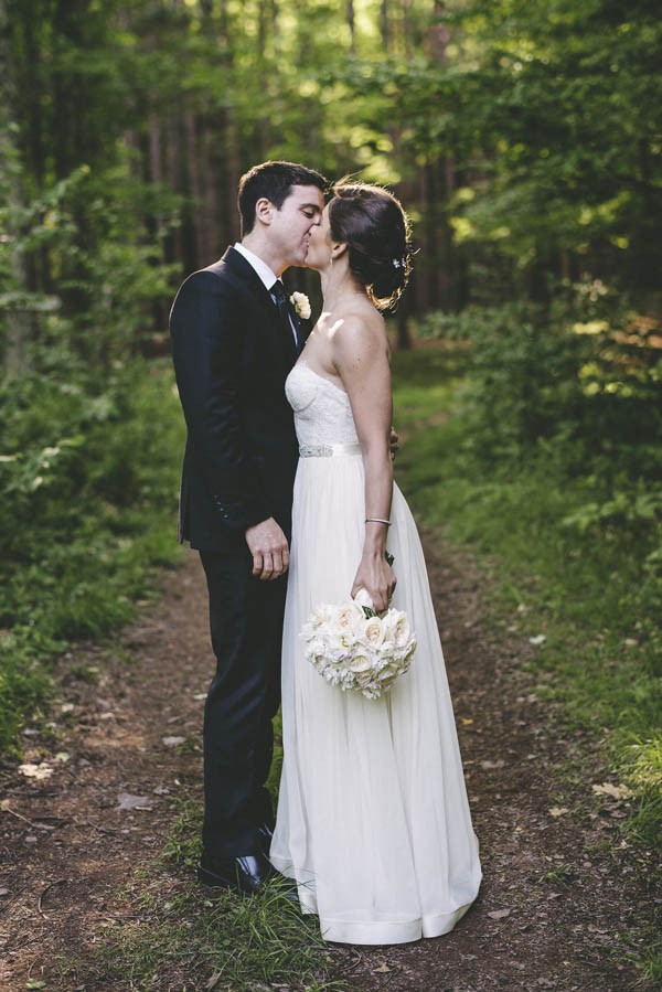 Catskill-Mountains-Wedding-at-The-Roxbury-Barn-Hudson-River-Photographer-516
