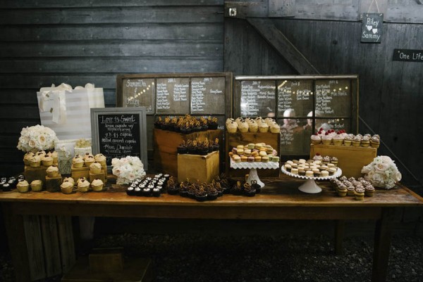 Catskill-Mountains-Wedding-at-The-Roxbury-Barn-Hudson-River-Photographer-785