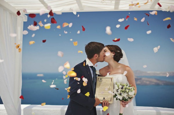 Classically-Beautiful-Santorini-Elopement-Thanasis-Kaiafas-35