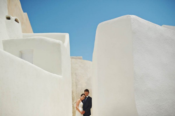 Classically-Beautiful-Santorini-Elopement-Thanasis-Kaiafas-51