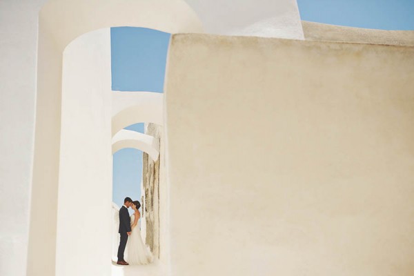 Classically-Beautiful-Santorini-Elopement-Thanasis-Kaiafas-53