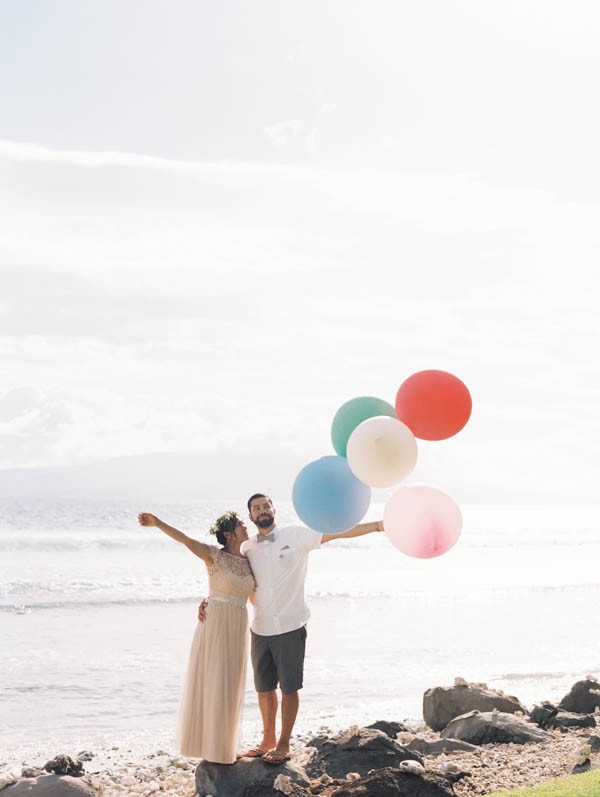 Colorful-Vintage-Hawaiian-Wedding-at-Olowalu-Plantation-House-Wendy-Laurel-Photography-014