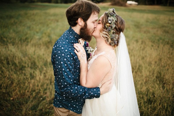 DIY-Maryland-Wedding-at-Caboose-Farm (30 of 32)