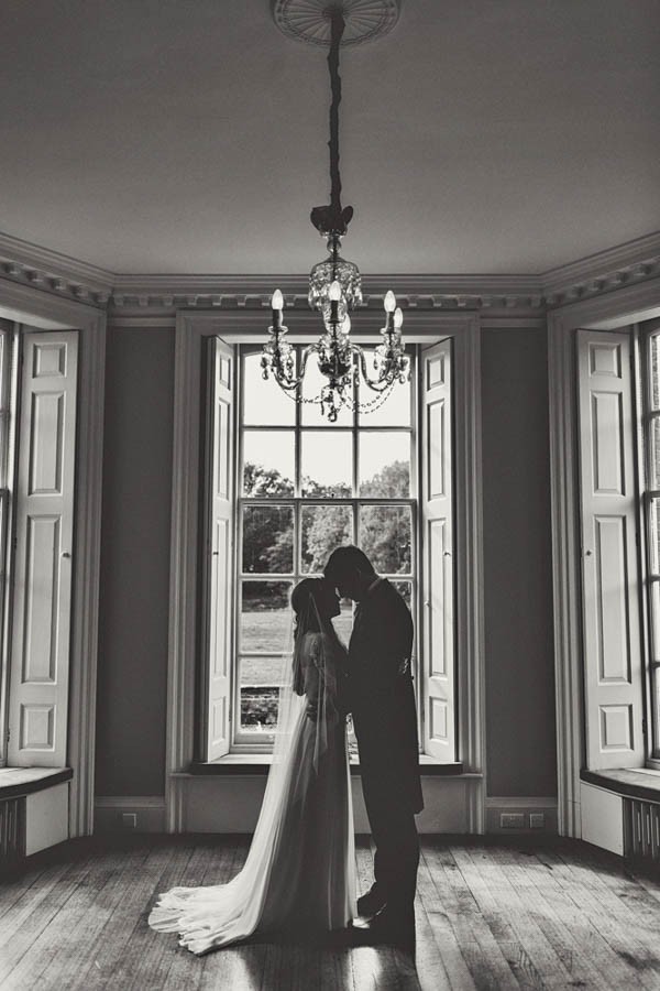 Enchanting-English-Wedding-at-Iscoyd-Park-Anna-Clark-Photography-035