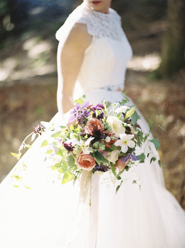 Pacific-Northwest-Wedding-Inspiration-at-Rattlesnake-Ledge-Sweet-Pea-Events-003