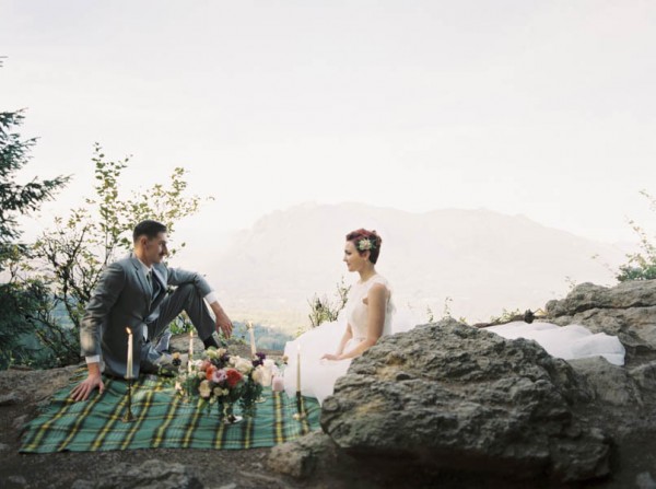 Pacific-Northwest-Wedding-Inspiration-at-Rattlesnake-Ledge-Sweet-Pea-Events-038
