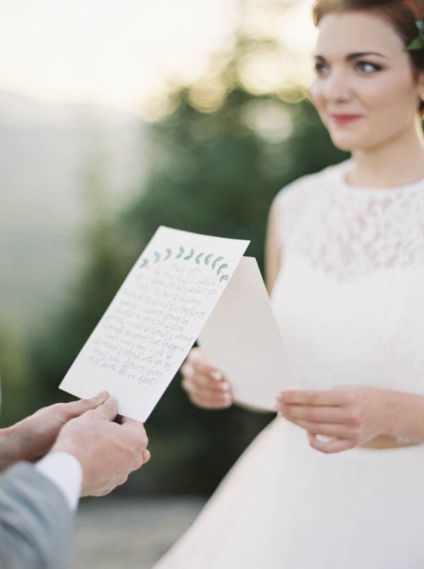 Pacific-Northwest-Wedding-Inspiration-at-Rattlesnake-Ledge-Sweet-Pea-Events-073