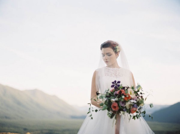 Pacific-Northwest-Wedding-Inspiration-at-Rattlesnake-Ledge-Sweet-Pea-Events-089