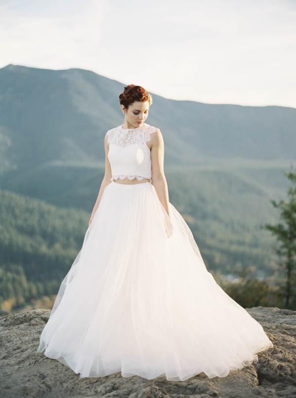 Pacific-Northwest-Wedding-Inspiration-at-Rattlesnake-Ledge-Sweet-Pea-Events-091