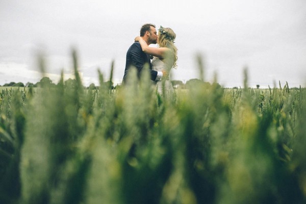 Relaxed-Backyard-Garden-Wedding-in-County-Durham-Paul-Santos-Photography--19