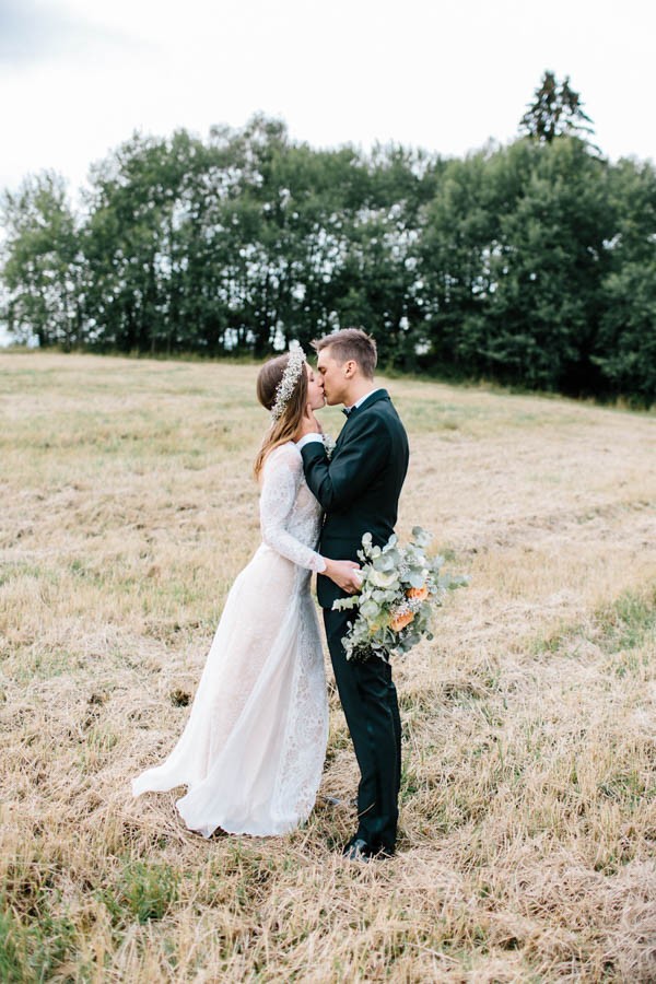 Romantic Natural Norwegian Wedding in Oslo | Junebug Weddings