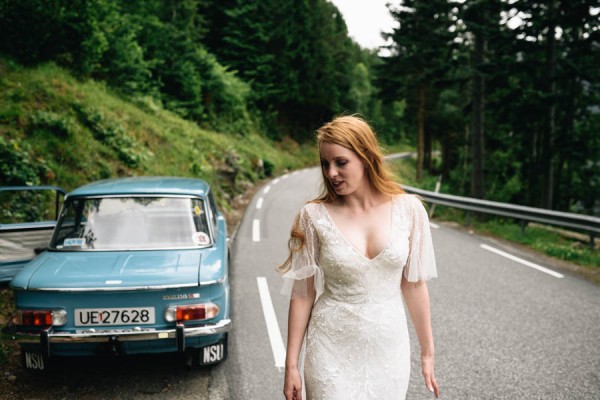 Traditional-Barn-Wedding-in-Norway-Damien-Milan-Photography--12