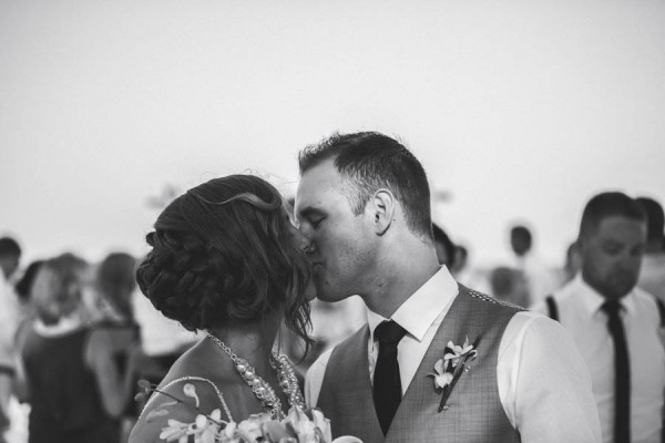 Tropical-Belize-Wedding-at-Seaside-Cabanas-Hotel-Nicole-Ashley-Photography-182