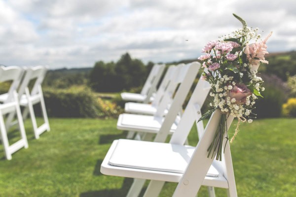 Vintage-Gloucestershire-Wedding-at-Kingscote-Barn-Rachel-Lambert-Photography-0004