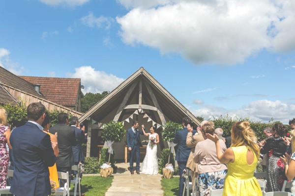 Vintage-Gloucestershire-Wedding-at-Kingscote-Barn-Rachel-Lambert-Photography-0031