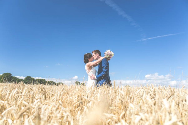 Vintage-Gloucestershire-Wedding-at-Kingscote-Barn-Rachel-Lambert-Photography-0041