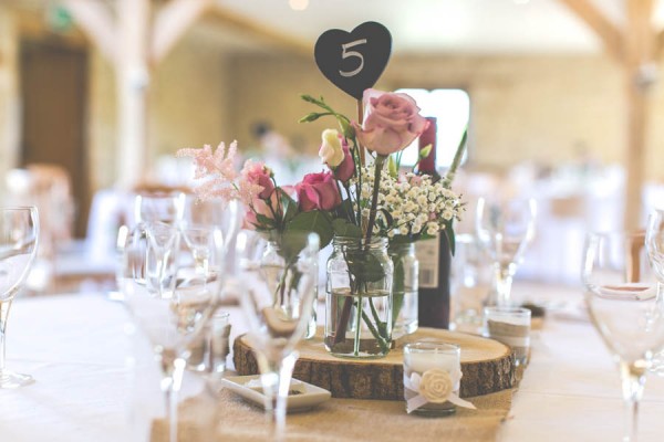 Vintage-Gloucestershire-Wedding-at-Kingscote-Barn-Rachel-Lambert-Photography-0059